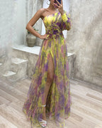 Vestido longo floral de um ombro só com saia em camadas — Bene Donna — imagem 08
