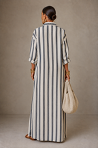 Vestido longo listrado amplo com gola e mangas longas — Bene Donna — imagem 03