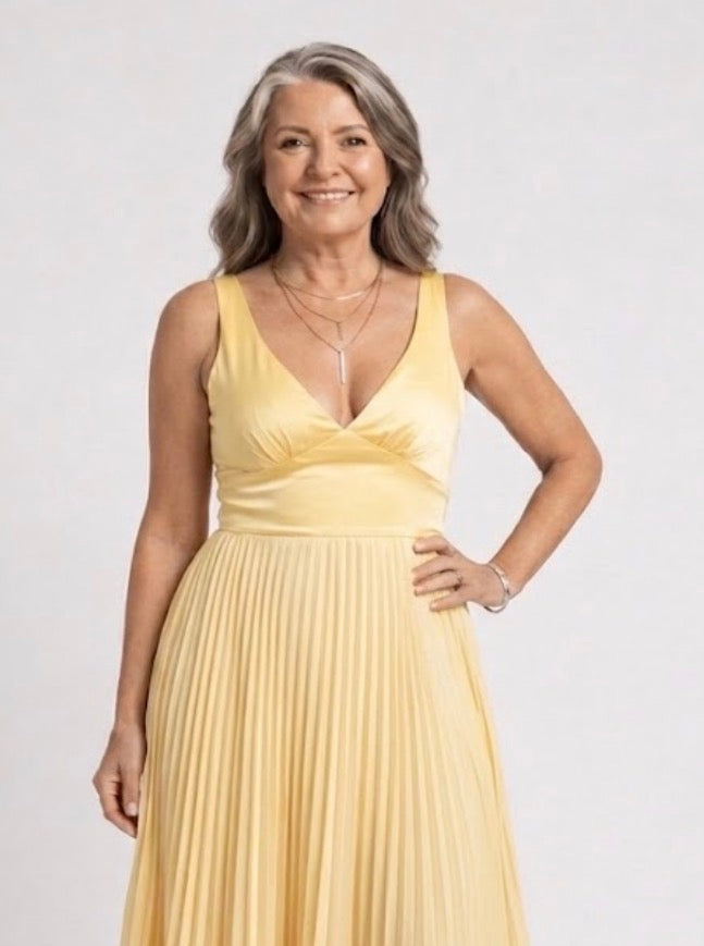 Vestido longo plissado com decote V e costas abertas — Bene Donna — imagem 02