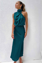 Vestido midi de gola alta com drapeado suave — Bene Donna — imagem 11