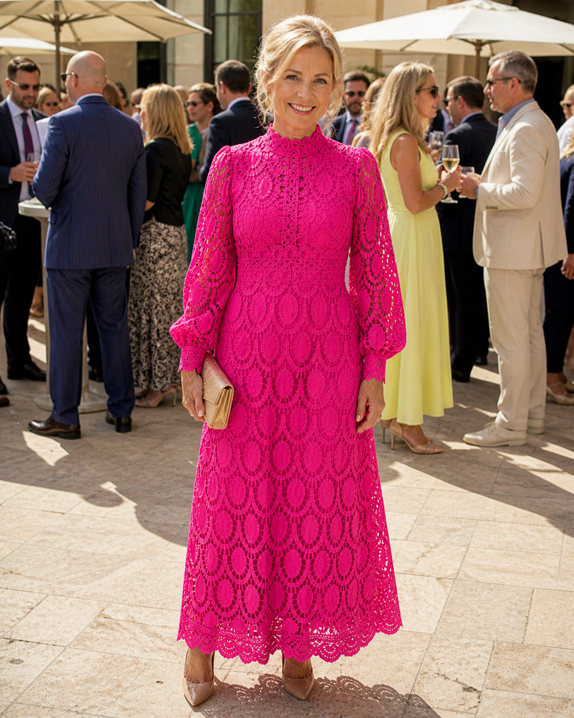 Vestido midi de renda com mangas longas e gola alta — Bene Donna — imagem 02