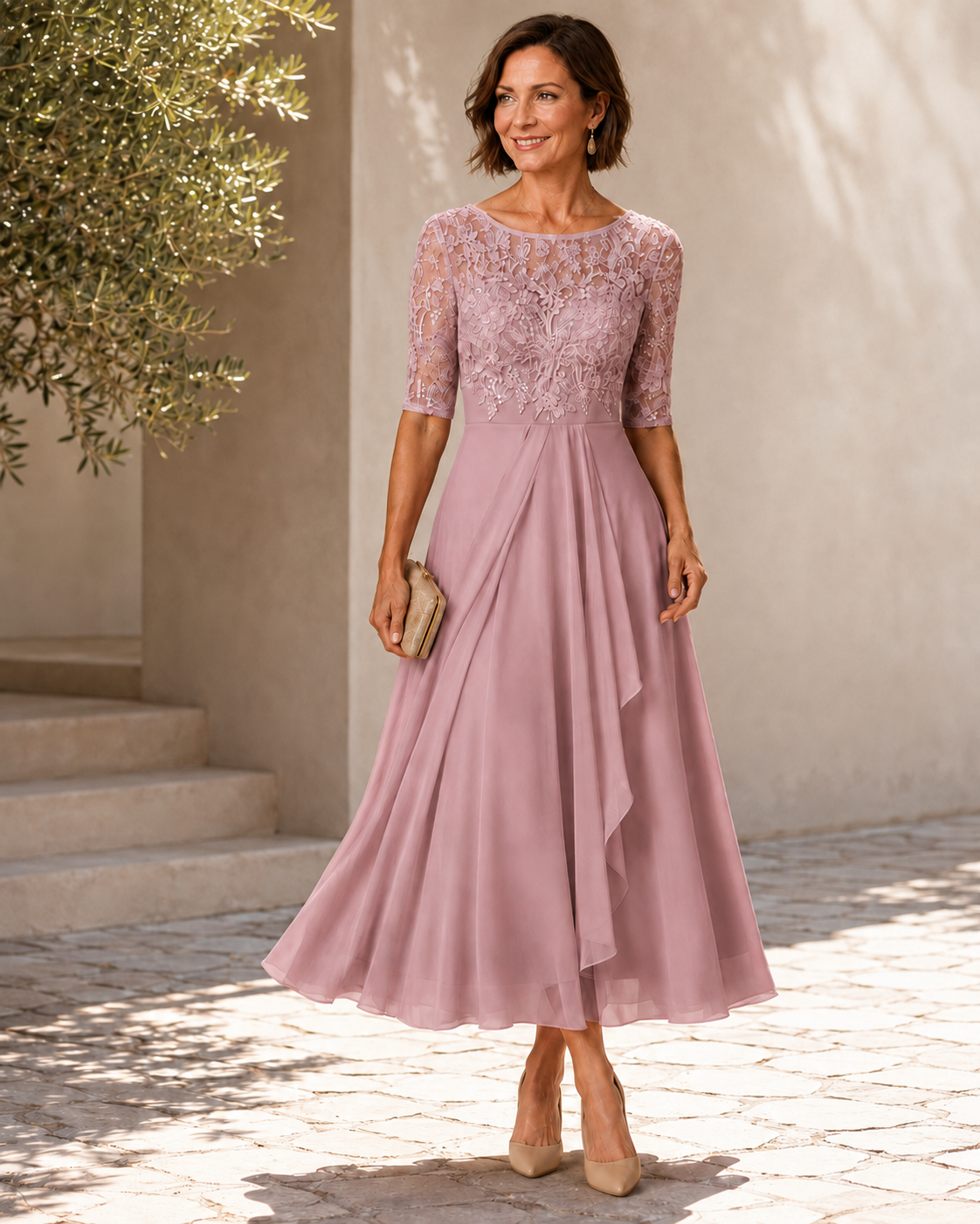 Vestido midi de renda com mangas transparentes e saia em camadas — Bene Donna — imagem 02
