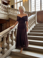 Vestido midi ombro a ombro com saia evasê — Bene Donna — imagem 07