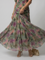 Vestido midi ombro a ombro com saia evasê — Bene Donna — imagem 16