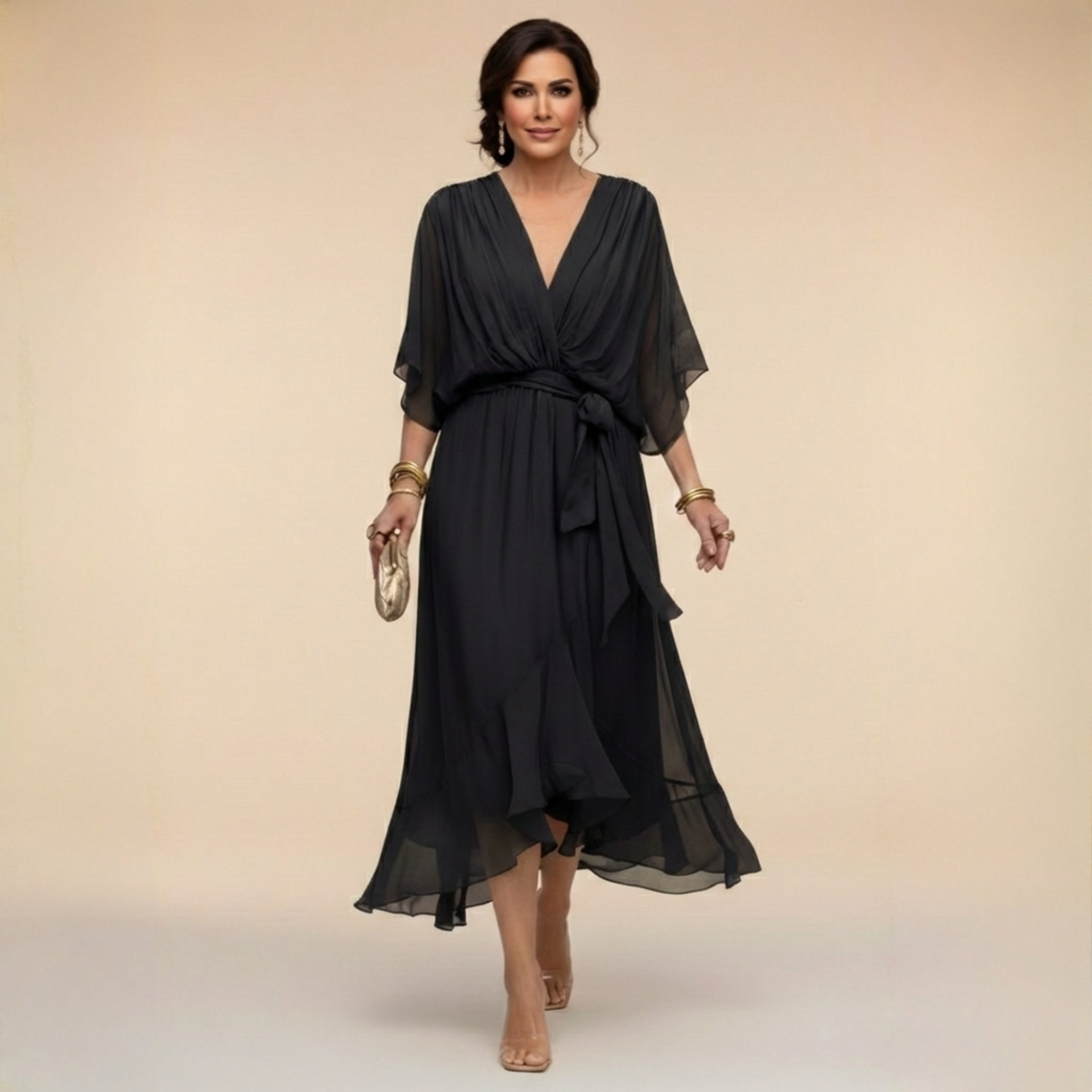 Vestido midi transpassado com mangas fluidas e saia em camadas — Bene Donna — imagem 04